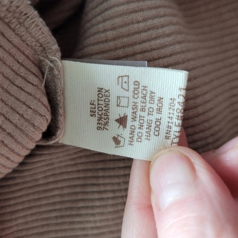 Hem & Thread Raw Edge Rib Top Size Small - Picture 5 of 5